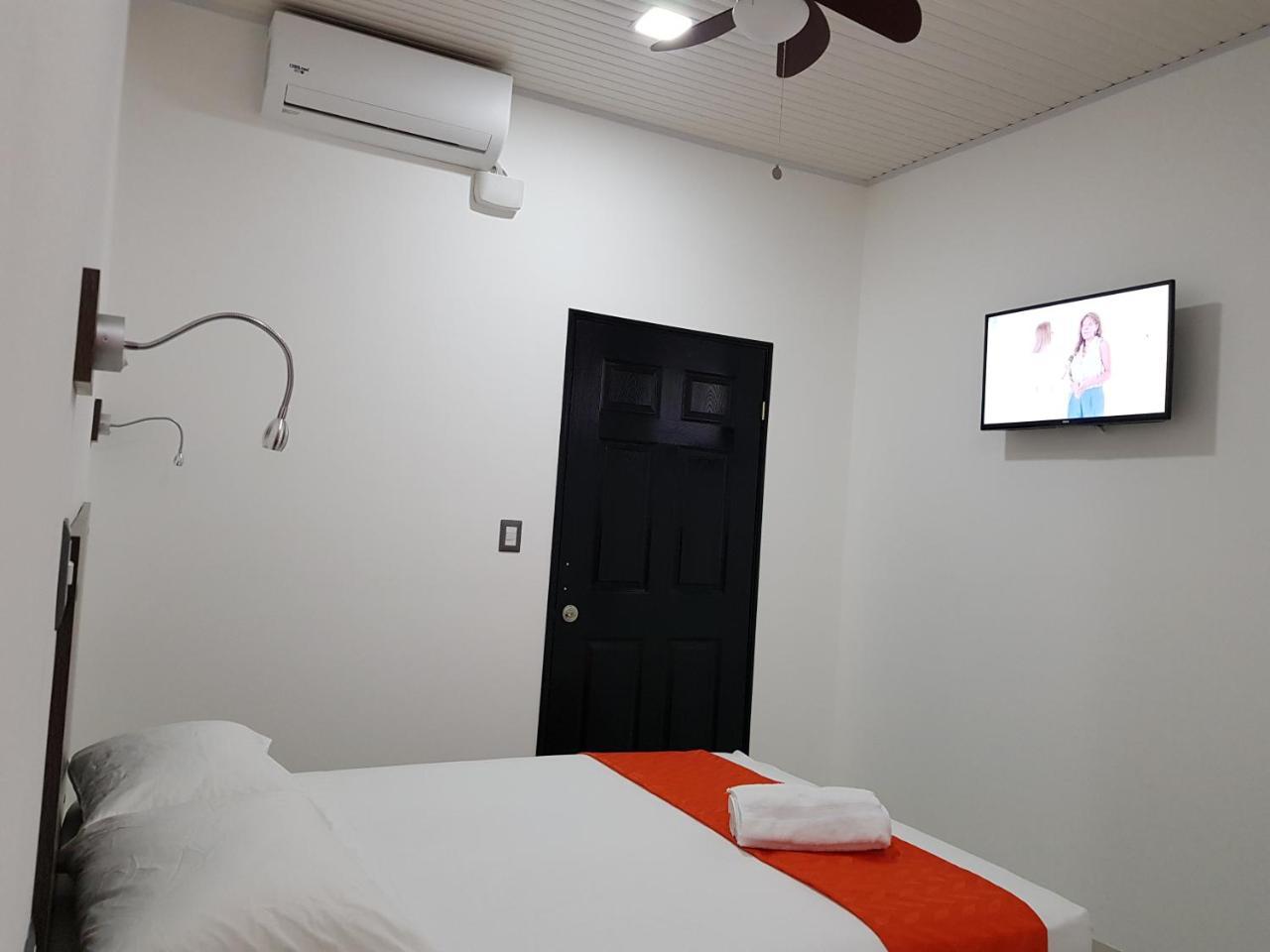 Hotel Milan Costa Rica ซานโฮเซ ภายนอก รูปภาพ